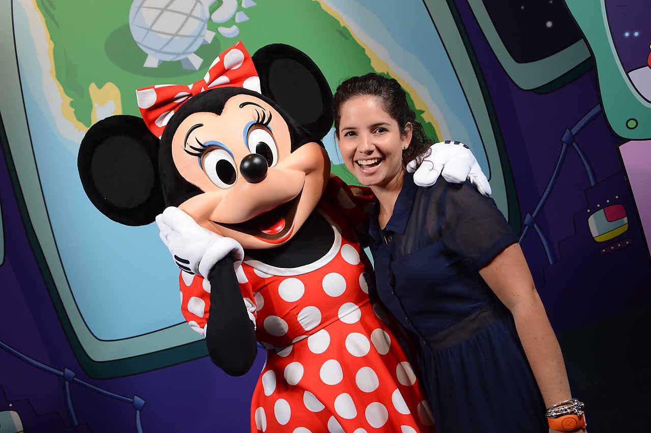 Chris — Especialista em visto americano, na Disney